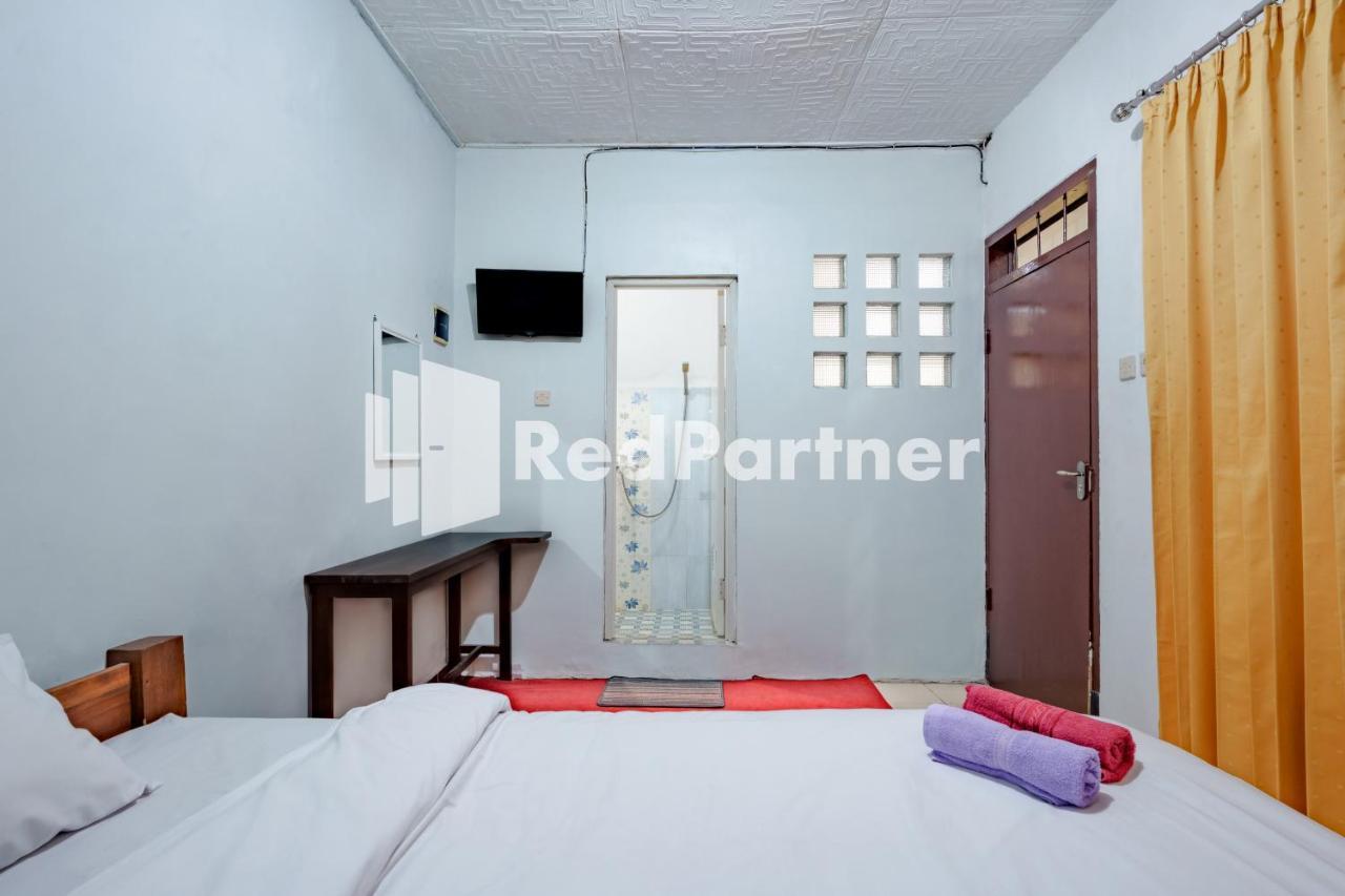 Nafisa Homestay Syariah Near Jatim Park 3 Batu Malang Bagian luar foto